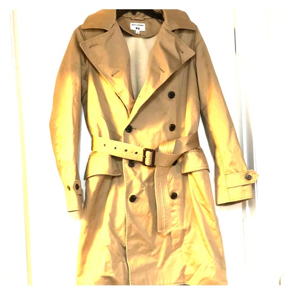 Innes De La Fressange Jackets & Blazers - Beautiful Sherpa lined trench-coat in EUC!